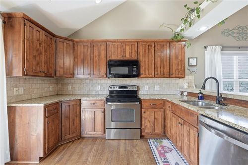 803 Mulberry St, Pleasant Hill, MO, 64080-1775 | Card Image