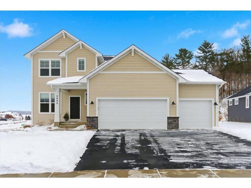 2990 Coventry Cir, RIVER FALLS, WI, 54022-8800 | Card Image