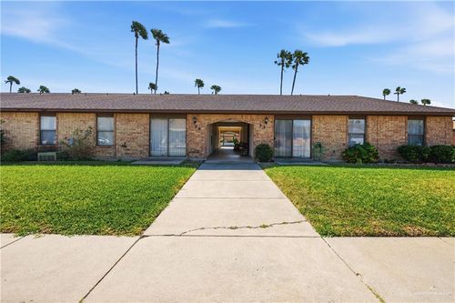 33-1500 Evergreen Ave, Mission, TX, 78572-6235 | Card Image