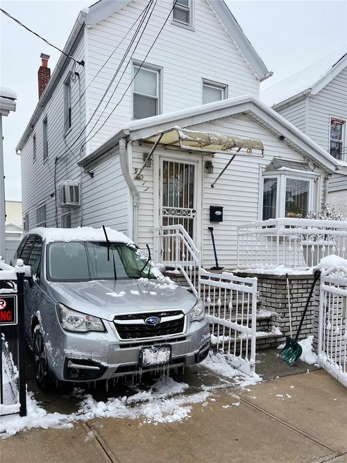 9011 75th St, Woodhaven, NY, 11421-2802 | Card Image