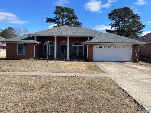 5009 Old Railroad Bed Rd, Harvest, AL, 35749-9230 | Card Image