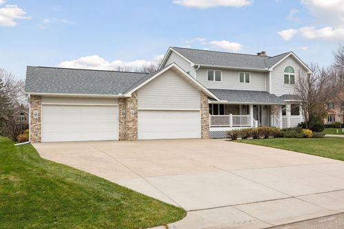 8347 Zanzibar Ct N, Maple Grove, MN, 55311-1809 | Card Image
