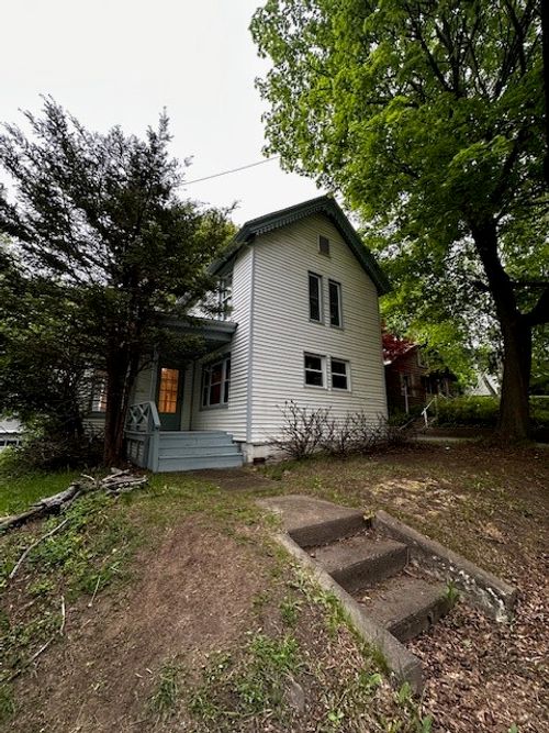 139 Southside Dr, Oneonta, NY, 13820-3256 | Card Image