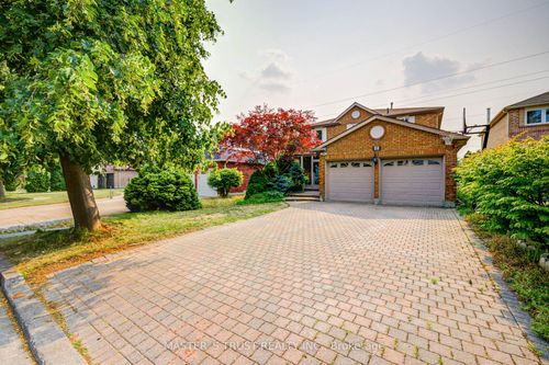 24 Queensgate Crt, Markham, ON, L3R8L5 | Card Image