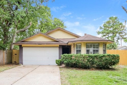 8215 Eastern Bluebird Dr, Humble, TX, 77396-3820 | Card Image