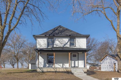 105 Washington St, Alvo, NE, 68304-2166 | Card Image