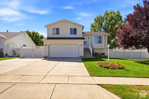 2089 W 1570 N, Clinton, UT, 84015-5807 | Card Image
