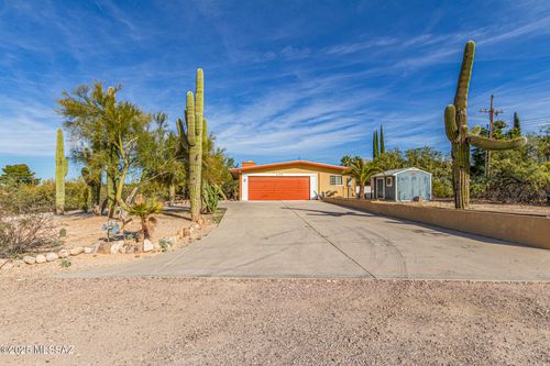 5736 N Bonita Dr, Tucson, AZ, 85704-2604 | Card Image