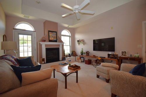 20-20 Lantern Ln, Kingston, NH, 03848-3258 | Card Image