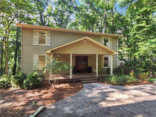 2567 Wahoo Pl, Gainesville, GA, 30506-1811 | Card Image