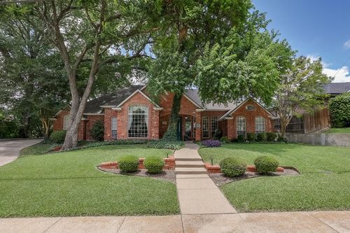 917 Longmeadow Ln, Desoto, TX, 75115-2825 | Card Image