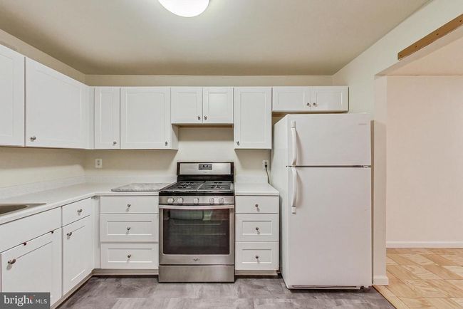 6-101 - 6 Monroe St, Condo with 2 bedrooms, 2 bathrooms and null parking in ROCKVILLE MD | Image 9