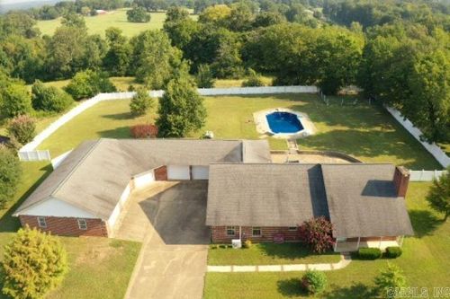 100 Long Meadow Dr, De Queen, AR, 71832-9740 | Card Image