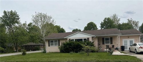 603 W 30th St, Higginsville, MO, 64037-1858 | Card Image