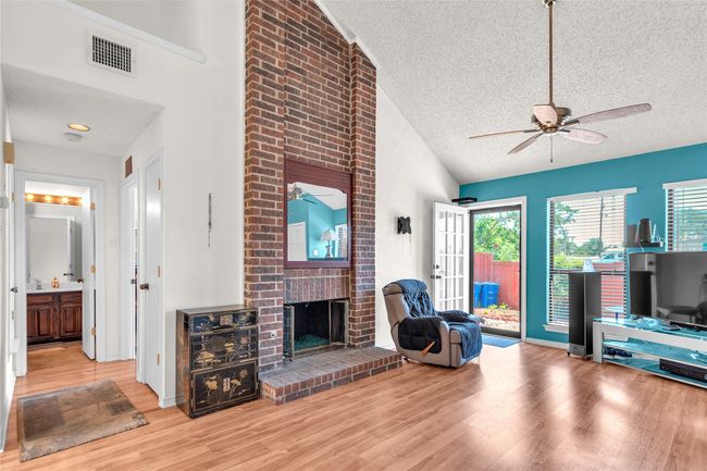 2135 Rose Cliff Ln, House other with 2 bedrooms, 2 bathrooms and null parking in Carrollton TX | Image 4