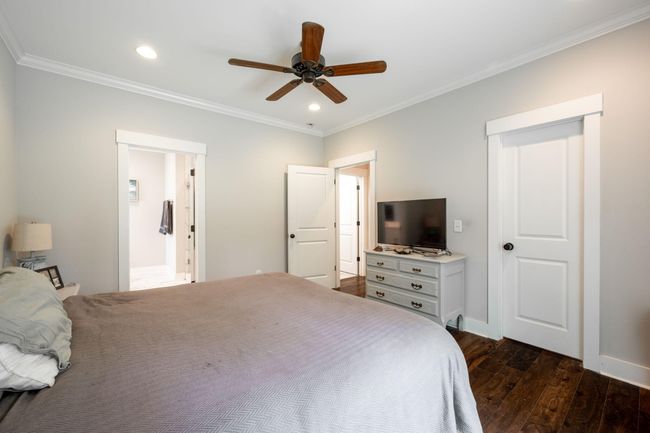 2024 Oak St, House other with 3 bedrooms, 2 bathrooms and null parking in Signal Mountain TN | Image 20