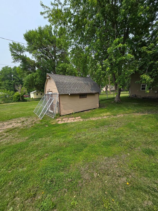 25 Morgan St, House other with 3 bedrooms, 3 bathrooms and null parking in Tracy MN | Image 6