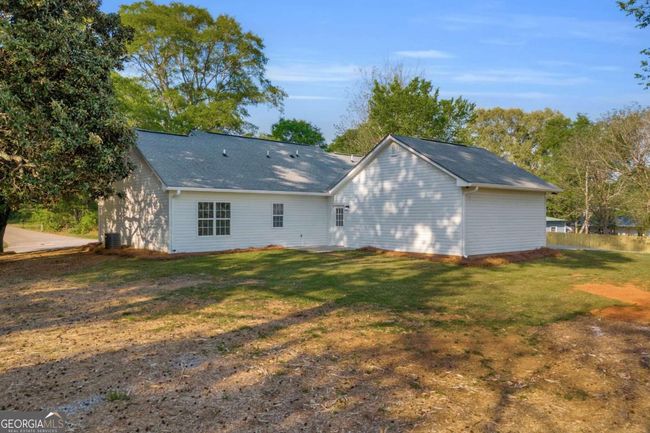 668 Brockton Rd, House other with 3 bedrooms, 2 bathrooms and 2 parking in Jefferson GA | Image 54