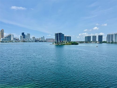 apt-601-3530 Mystic Pointe Dr, Aventura, FL, 33180-4525 | Card Image