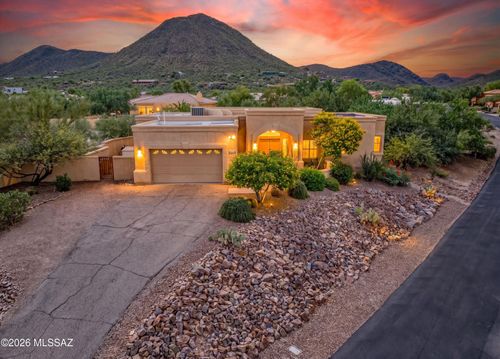 1030 N Circulo Zagala, Tucson, AZ, 85745-8998 | Card Image