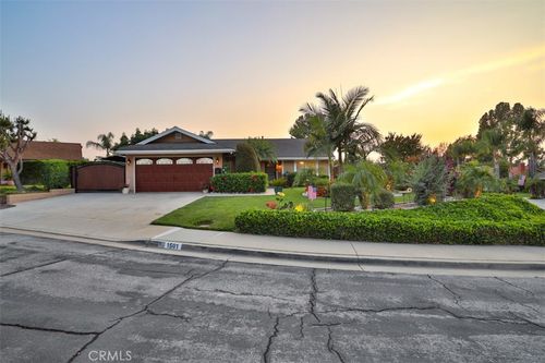 1501 Paseo De La Paz, San Dimas, CA, 91773-4132 | Card Image