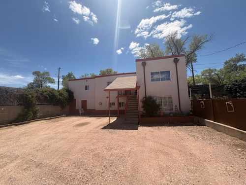 502 E Green Avenue, Gallup, NM, 87301 | Card Image