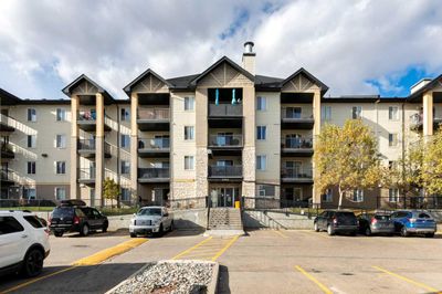 8105 - 304 Mackenzie Way Sw, Condo with 1 bedrooms, 1 bathrooms and 1 parking in Airdrie AB | Image 2