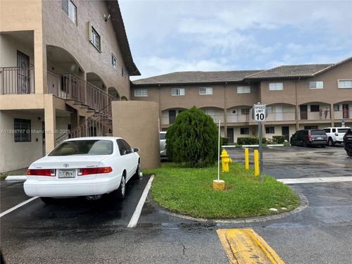 unit-5222-8851 Nw 119th St, Hialeah Gardens, FL, 33018-7917 | Card Image