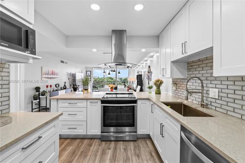 apt-510-2661 S Course Dr, Pompano Beach, FL, 33069-6311 | Card Image