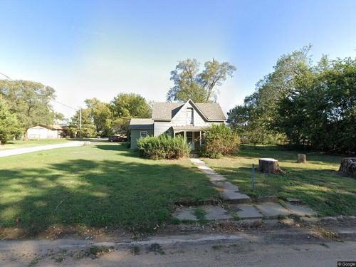522 W 8th St, Harper, KS, 67058-1916 | Card Image