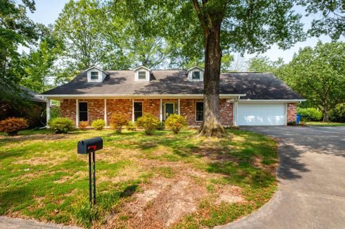 4425 Valley Brook Dr, North Little Rock, AR, 72116-7032 | Card Image