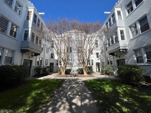 d4-800 W Princess Anne Road, Norfolk, VA, 23517 | Card Image