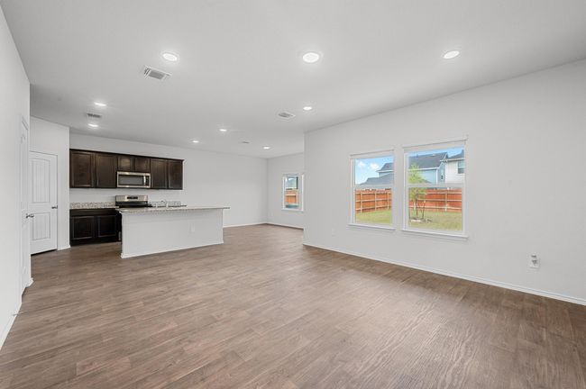 164 Frogmore Loop, House other with 4 bedrooms, 3 bathrooms and 2 parking in Uhland TX | Image 6