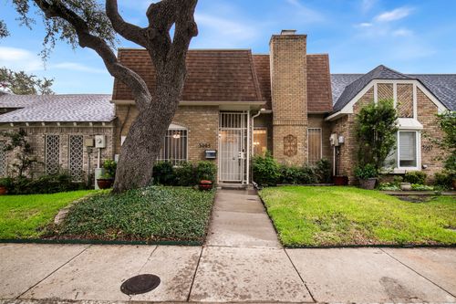 3005 Stonehenge Ln, Carrollton, TX, 75006-5211 | Card Image