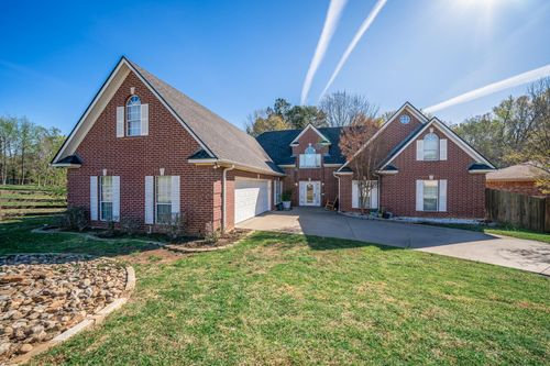 61 S Pebble Creek Drive, Longview, TX, 75605 | Card Image