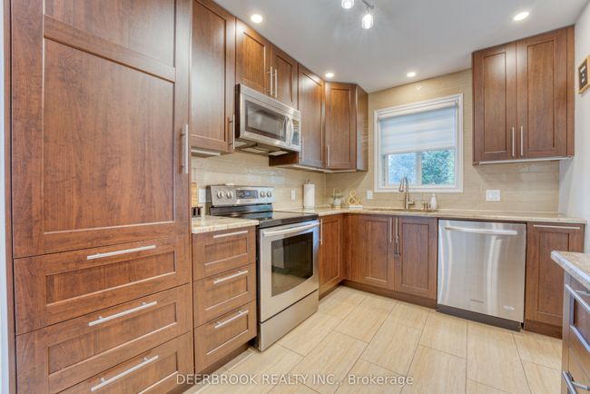 2620 Allyson Ave, House other with 4 bedrooms, 2 bathrooms and 2 parking in Windsor ON | Image 13