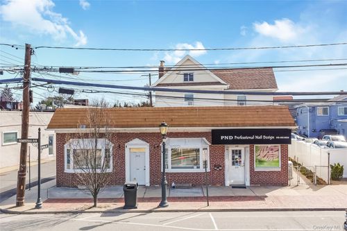 222 Hempstead Ave, Lynbrook, NY, 11563-1663 | Card Image