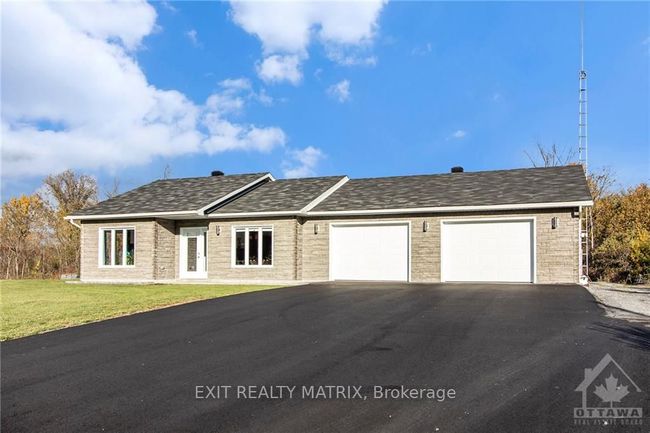 1991 Finch Winchester Boundary Rd, House other with 2 bedrooms, 4 bathrooms and 12 parking in Chesterville ON | Image 17
