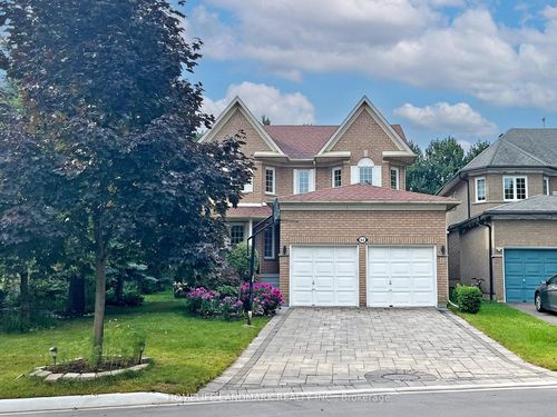 64 Bradgate Dr, Thornhill, ON, L3T7L9 | Card Image