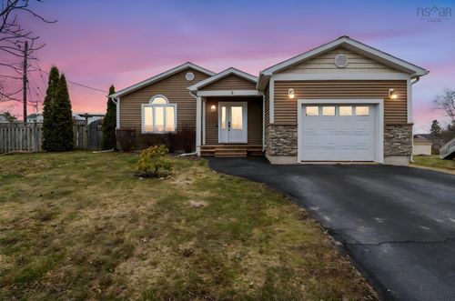 5 Tailfeather Crt, North Kentville, NS, B4N0E6 | Card Image