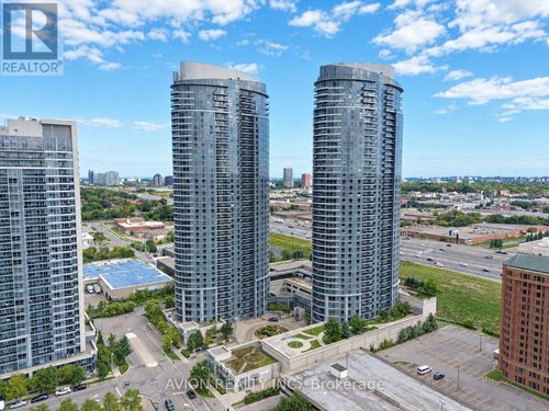 3017-135 Village Green Square, Toronto (Agincourt South-Malvern West), ON, M1S0G4 | Card Image