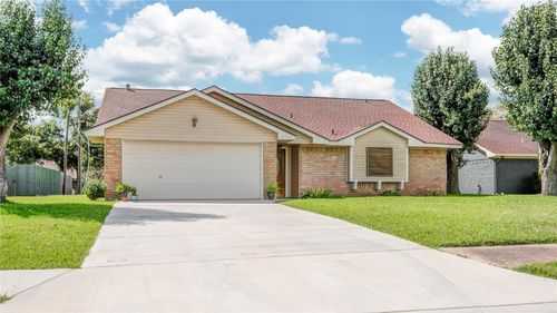 103 Sunflower St, Lake Jackson, TX, 77566-4316 | Card Image