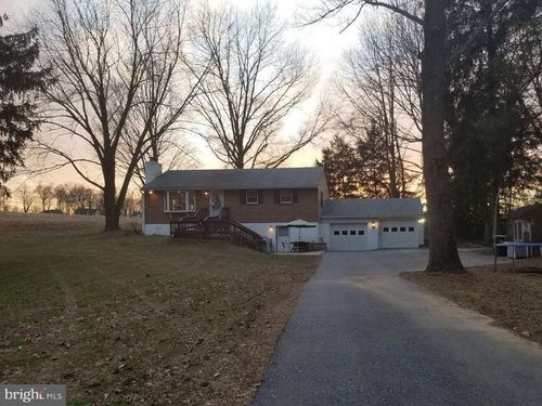 1540 Broadrun Rd, DOWNINGTOWN, PA, 19335-3585 | Card Image