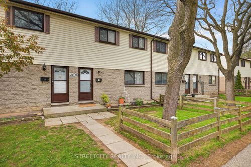 30-825 Dundalk Dr, London, ON, N6C3V6 | Card Image
