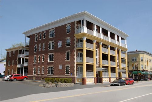 104-610 Union St, Manchester, NH, 03104-6049 | Card Image