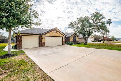 2029 Chinquapin Lane, House other with 4 bedrooms, 2 bathrooms and 6 parking in Harker Heights TX | Image 3