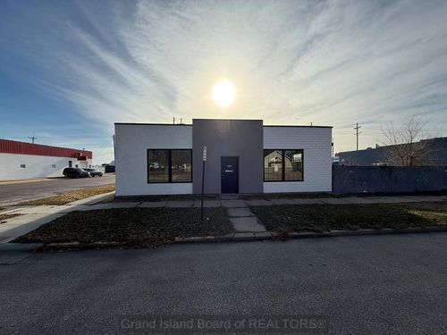 321 E 4th St, Grand Island, NE, 68801-4605 | Card Image