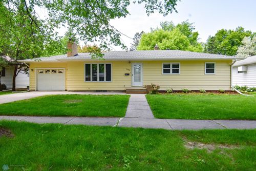 1613 15th St S, Moorhead, MN, 56560-5705 | Card Image
