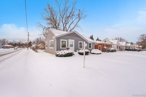 17205 Anne Ave, Allen Park, MI, 48101-2818 | Card Image