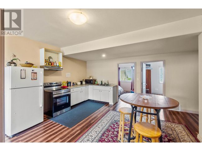 620 Hemlock St, House other with 8 bedrooms, 5 bathrooms and 2 parking in Kamloops BC | Image 9